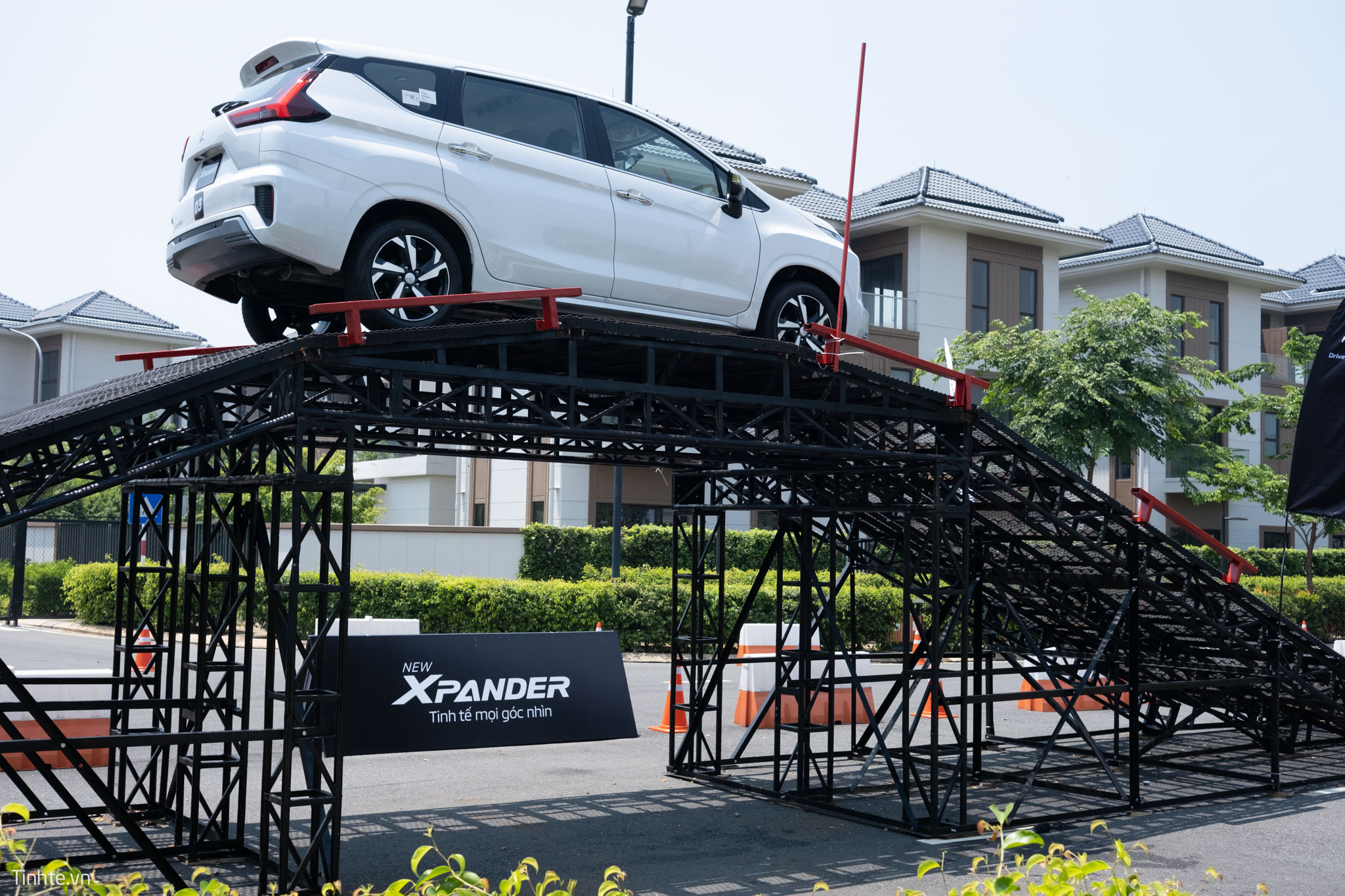 6020358 Tren Tay Mitsubishi Expander 2022 Moi Nang Cap Nhe Ngoai Hinh He Thong Treo Moi Tinhte 60