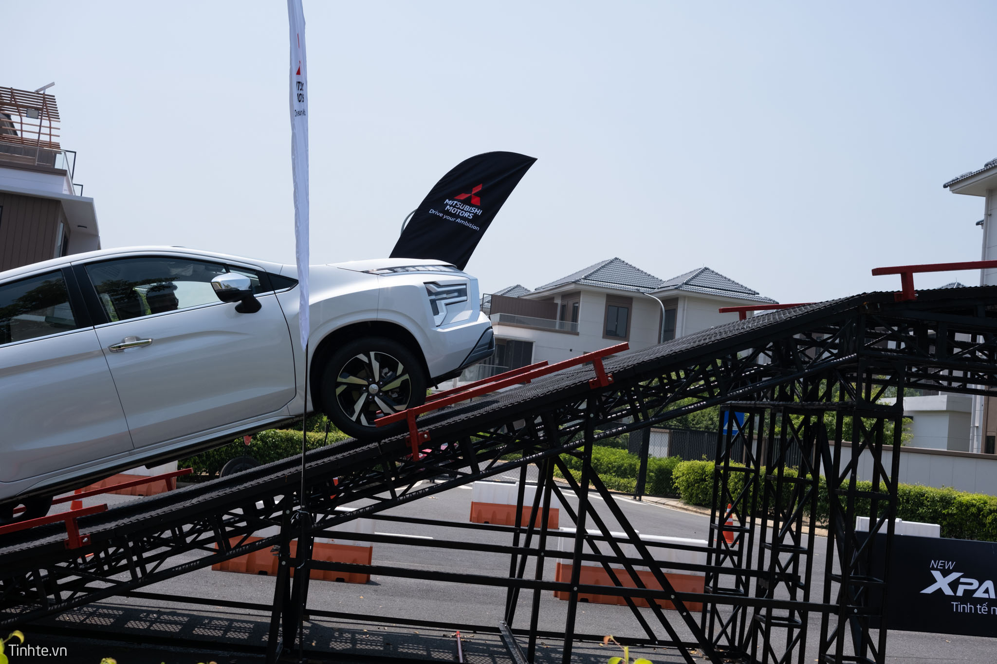 6020360 Tren Tay Mitsubishi Expander 2022 Moi Nang Cap Nhe Ngoai Hinh He Thong Treo Moi Tinhte 59