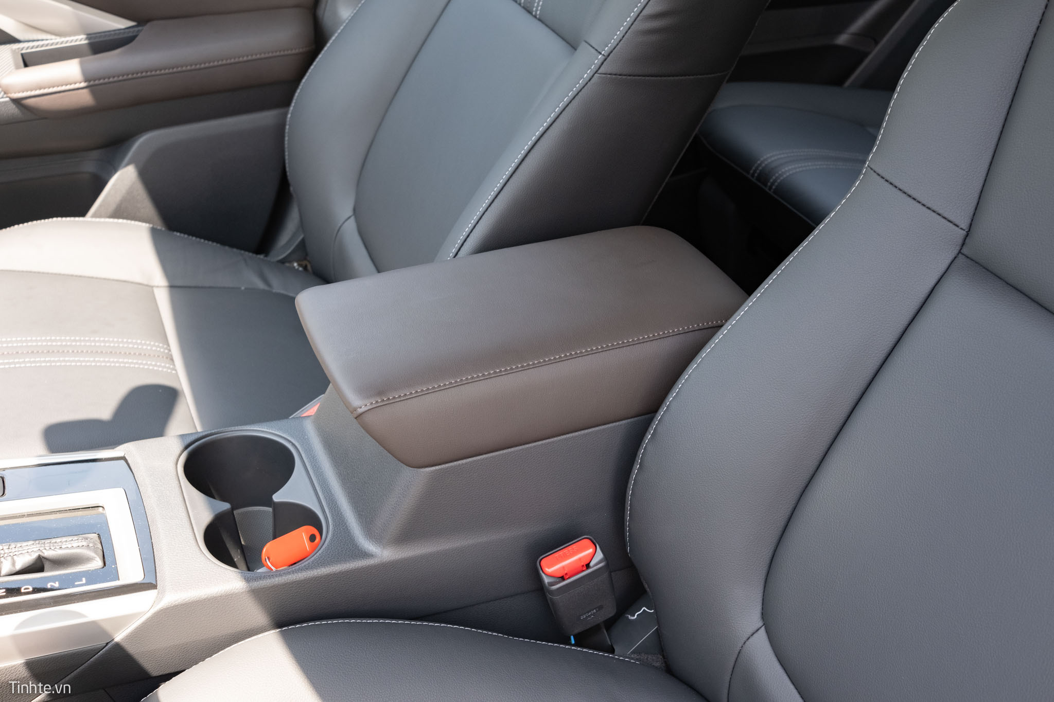 6020369 Tren Tay Mitsubishi Expander 2022 Moi Nang Cap Nhe Ngoai Hinh He Thong Treo Moi Tinhte 49